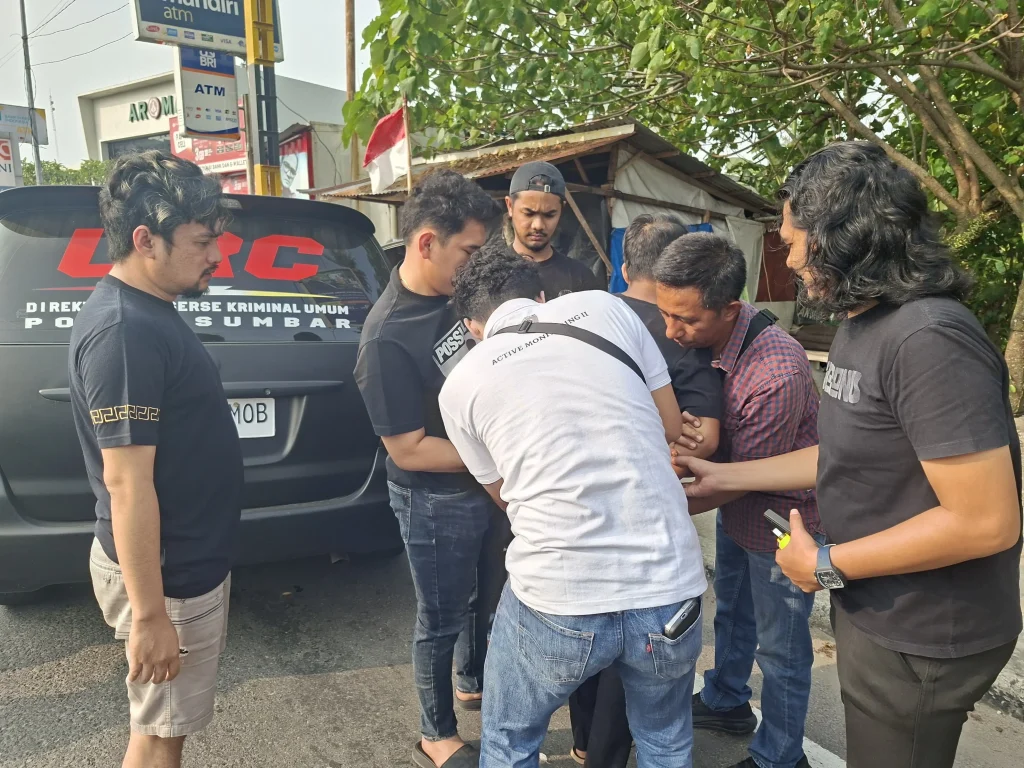Pelarian Berakhir di Kota Padang, DPO Kasus Penggelapan Dana Rp155 Juta Berhasil Diamankan RESMOB POLDA SUMBAR